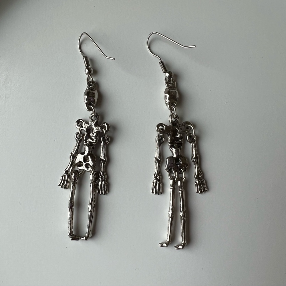 Skeleton Halloween Dangle Earrings Silver Tone Mo… - image 5